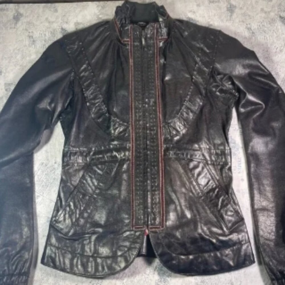 June leather jacket with velvet and stitches decorative details